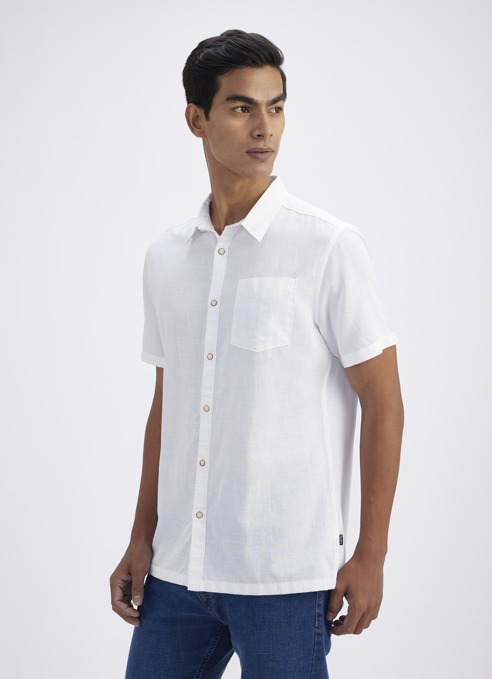 Men White Patch Pocket Short Sleeve Shirt, , large image number 3