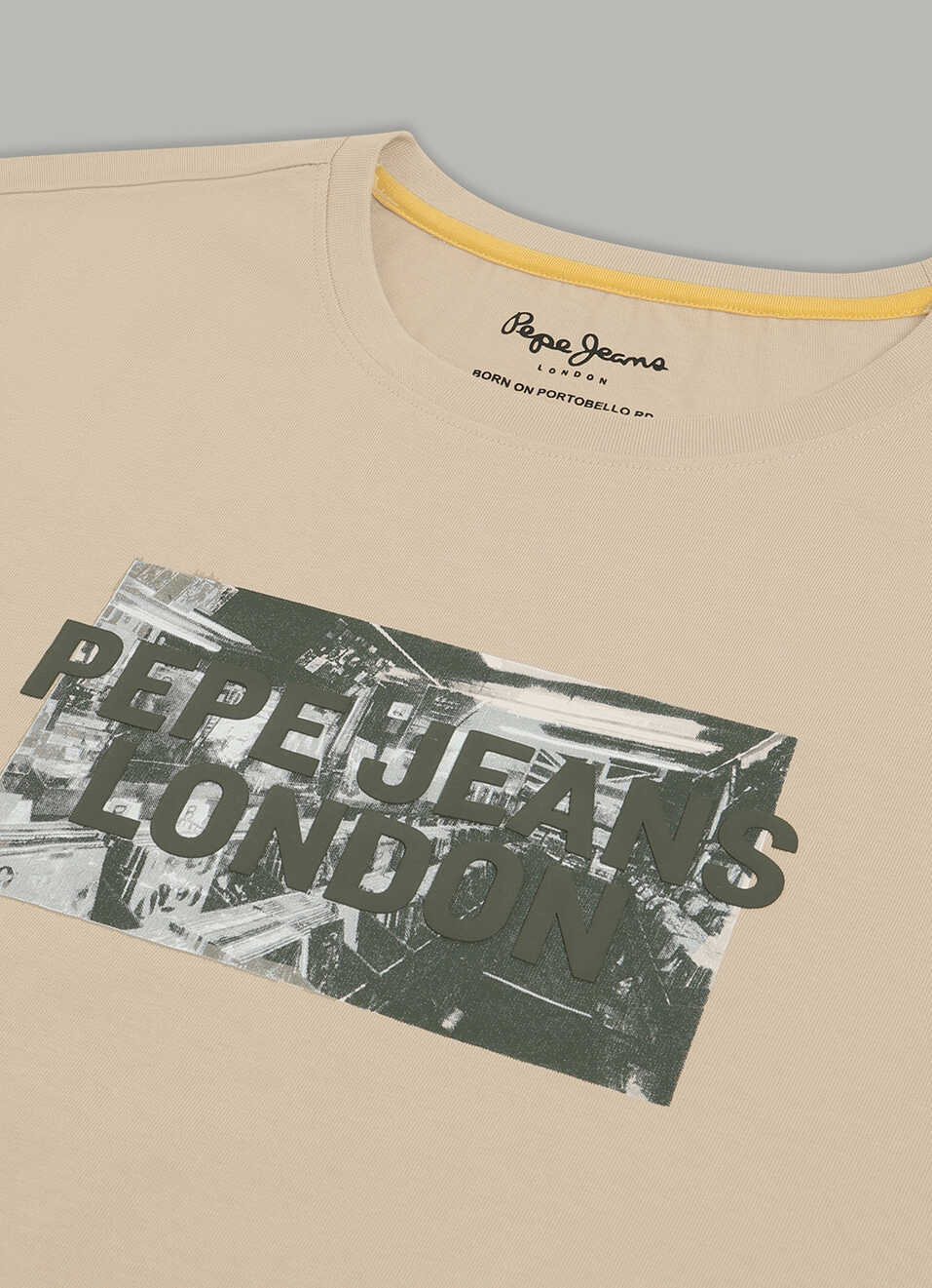 Men Beige Relaxed Fit Graphic T-shirt, , large image number 3