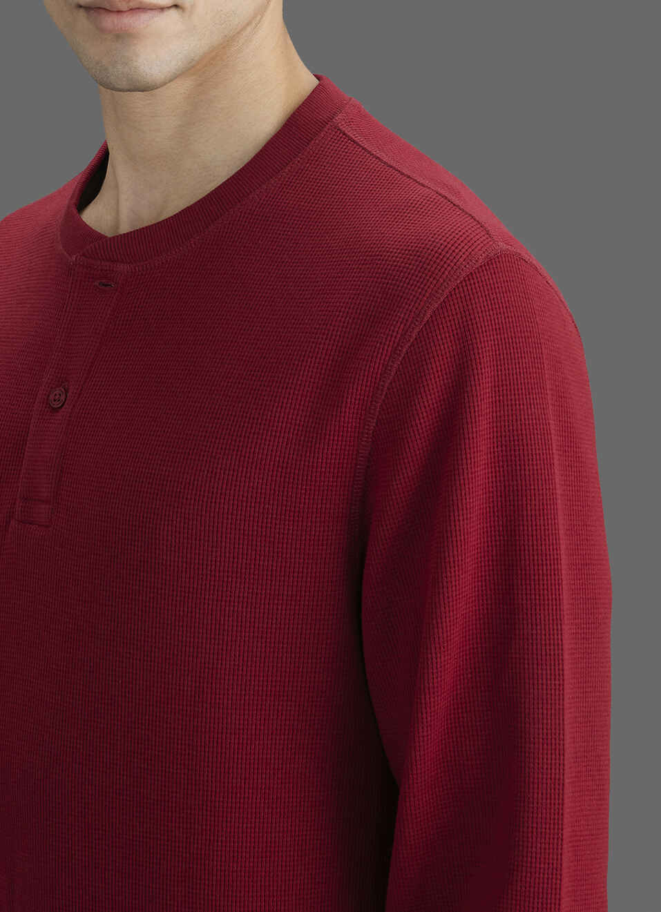 Men Red Solid Slim Fit Long Sleeve Henley T-shirt, , large image number 1