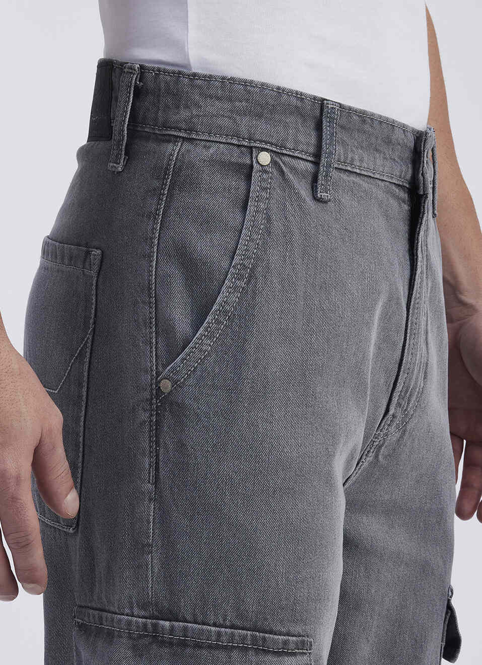 Men Grey Straight Fit Mid Rise Cargo Jeans, , large image number 4