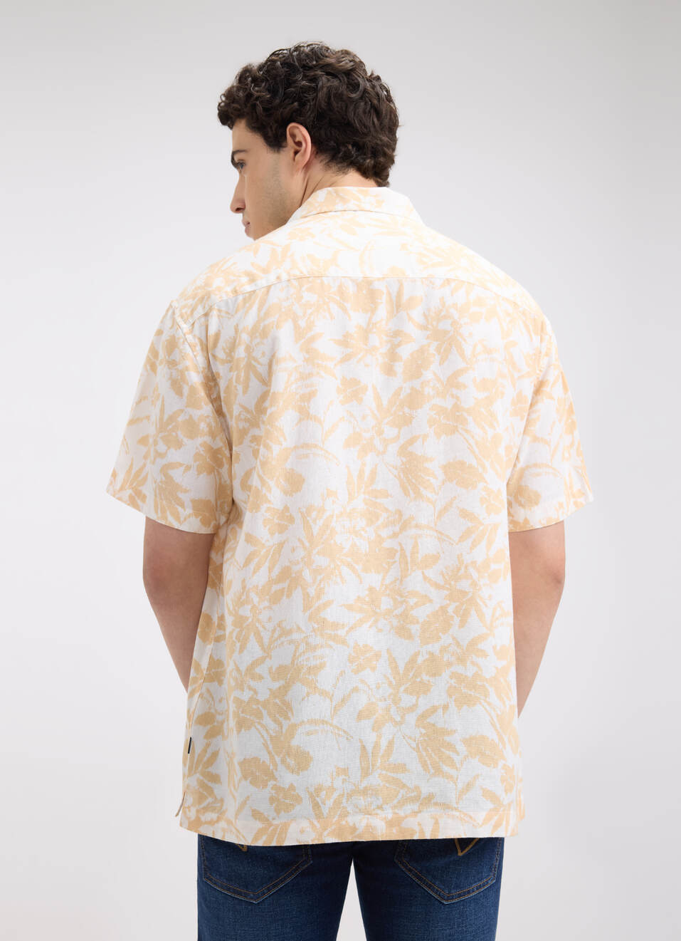 Men Beige Botanical Print Short Sleeve Linen Shirt, , large image number 2