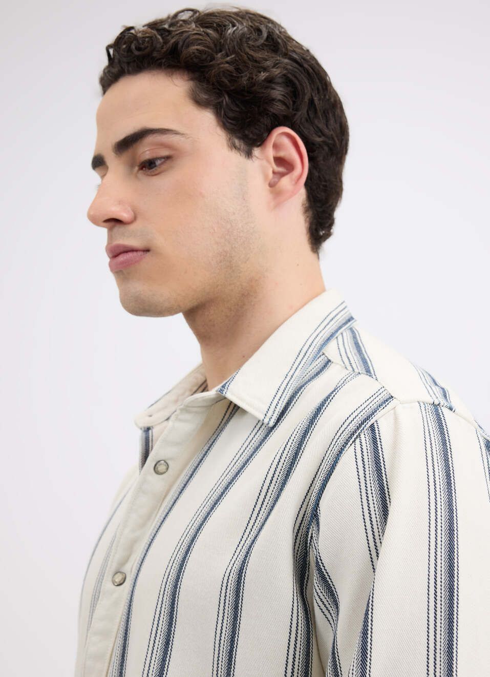 Men Off White Stripe Full Sleeve Shirt, , large image number 4