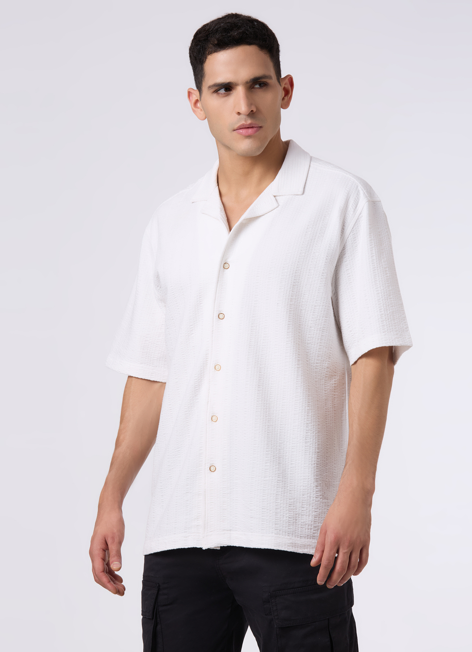 Men White Cuban Collar Short Sleeve Relaxed Fit Shirt, , large image number 3