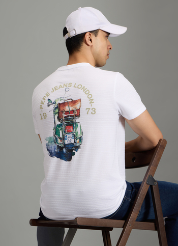 Men White Striped Slim Fit Crew Neck T-shirt
