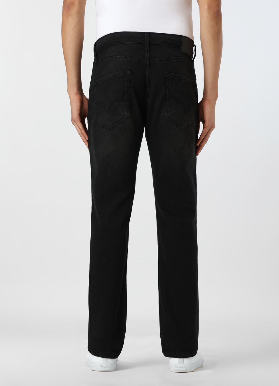 Men Black Mid Rise Straight Fit Stretchable Jeans, , large image number 2