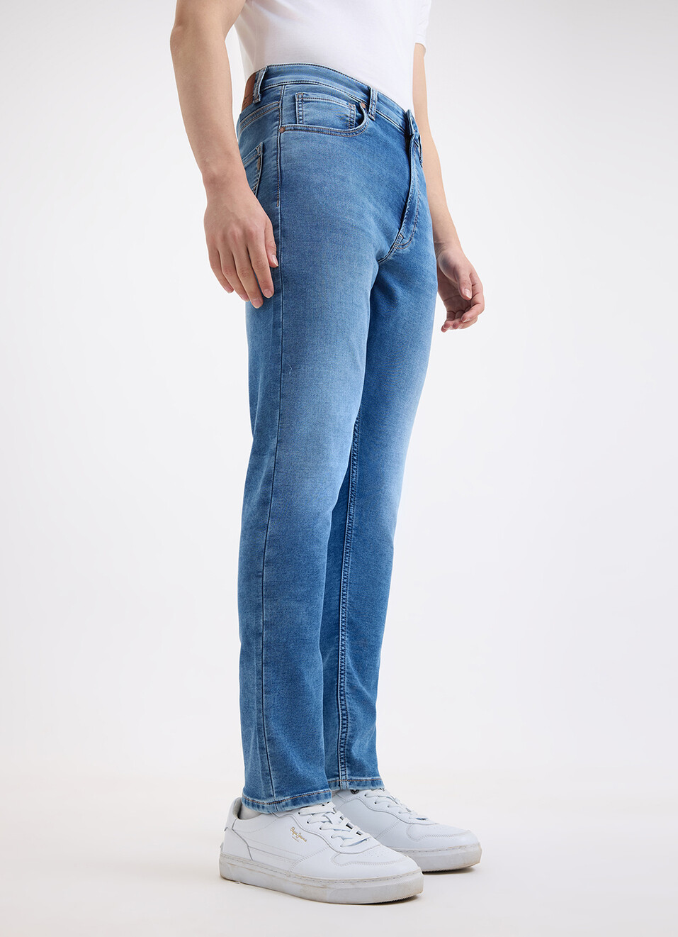 Men Blue Mid Rise Slim Gymindigo Jogger Like Jeans, , large image number 5