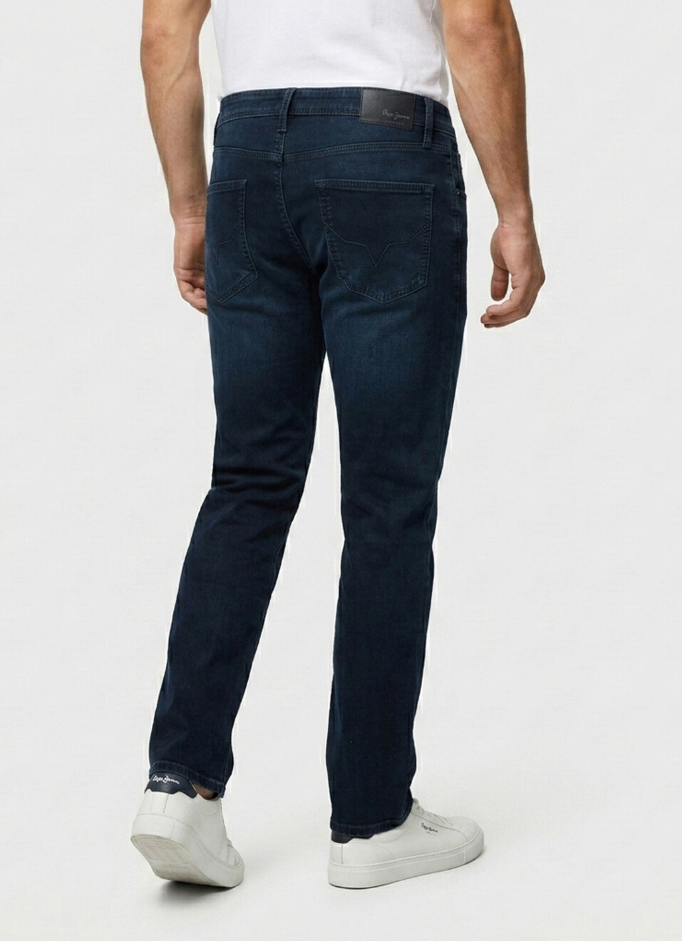 Men Black Straight Fit Mid Rise Stretchable Jeans, , large image number 3