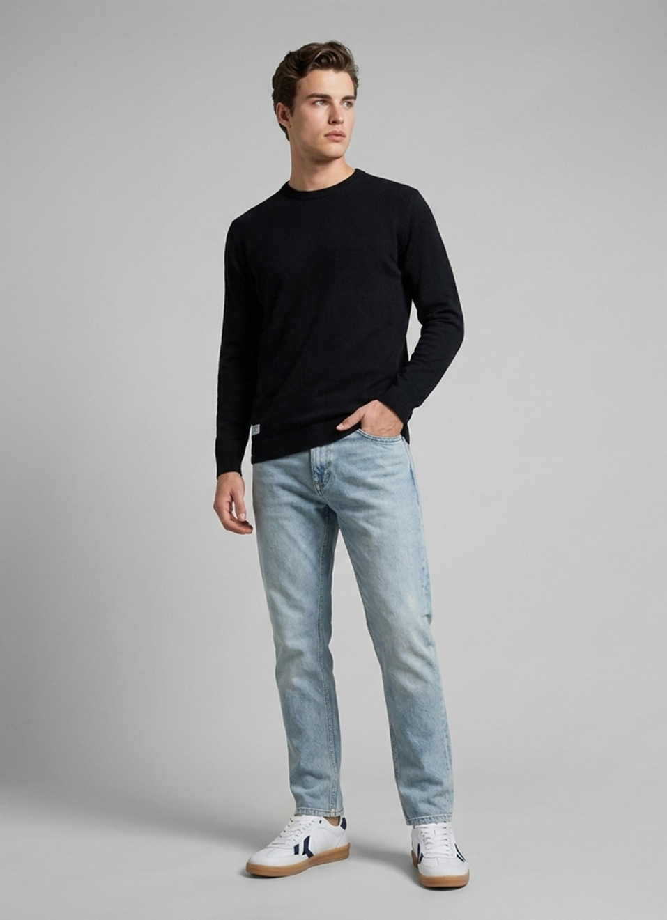 Men Black Solid Regular Fit Crew Neck Sweater, , large image number 5