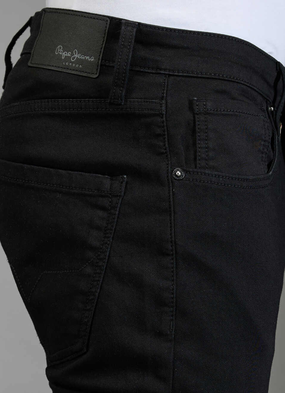 Men Black Straight Fit Mid Rise Stretchable Jeans, , large image number 4