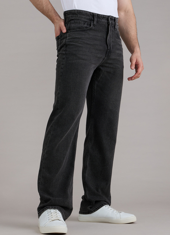 Men Grey Straight Fit Mid Rise Jeans