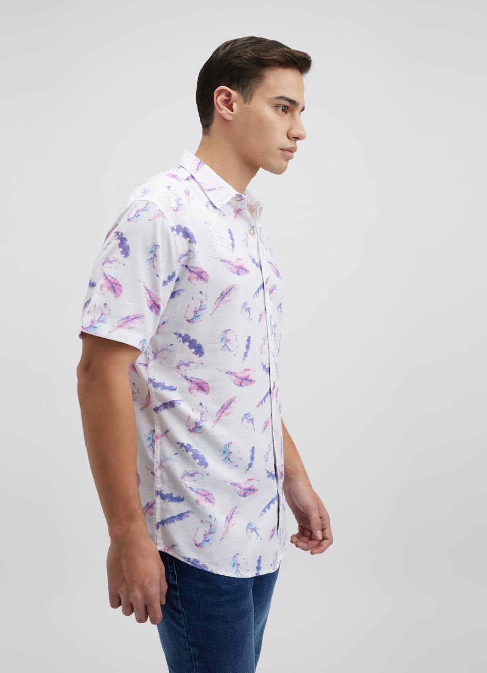 Men Purple Feather Print Short Sleeve Shirt, , large image number 3