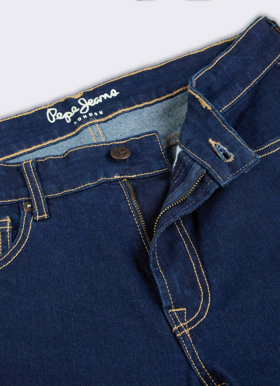 Pepe Jeans Men Black Slim Fit Stretchable Jeans - Image 8