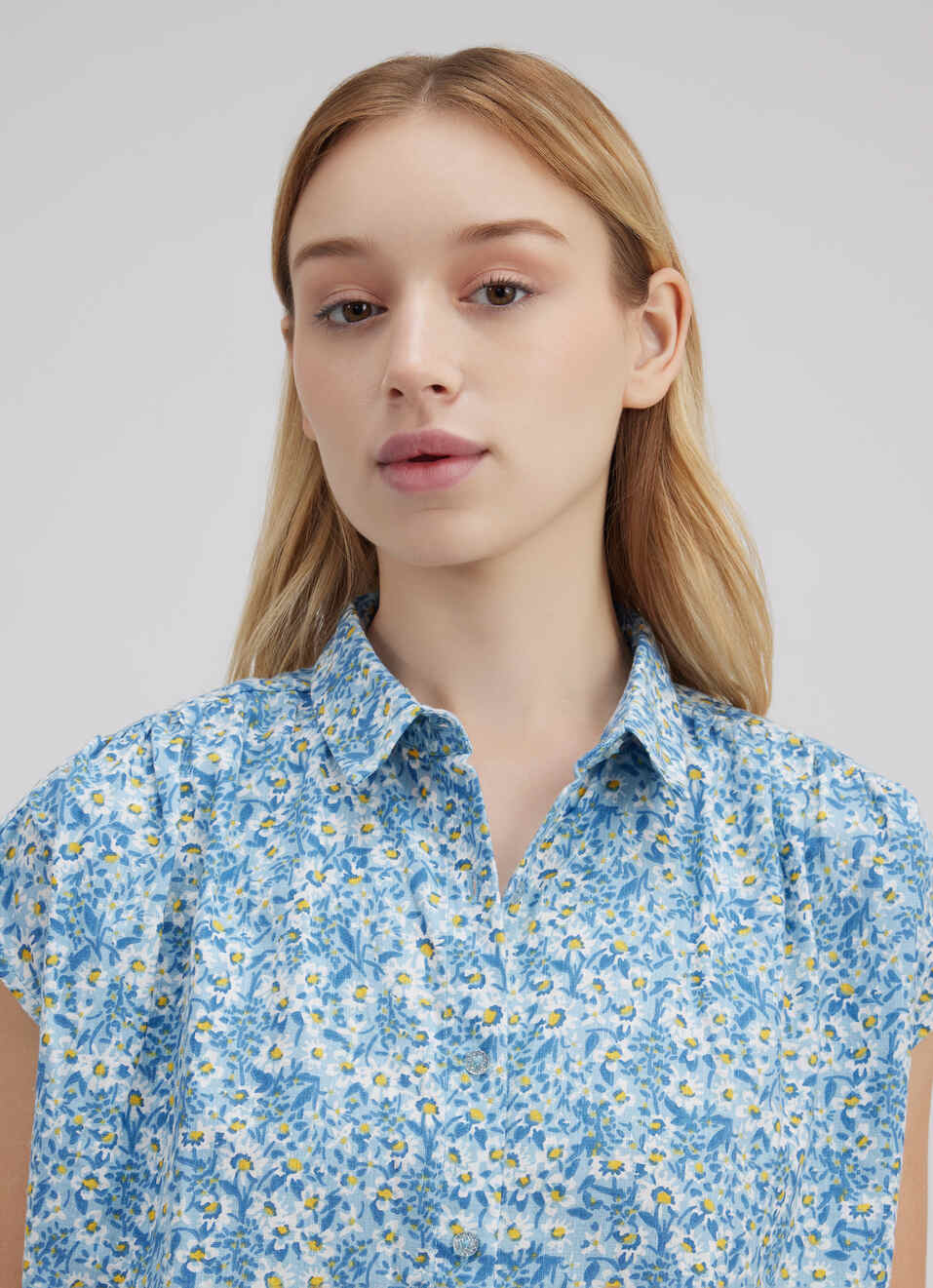 Women Blue Floral Print Short Sleeve Shirt, , large image number 4
