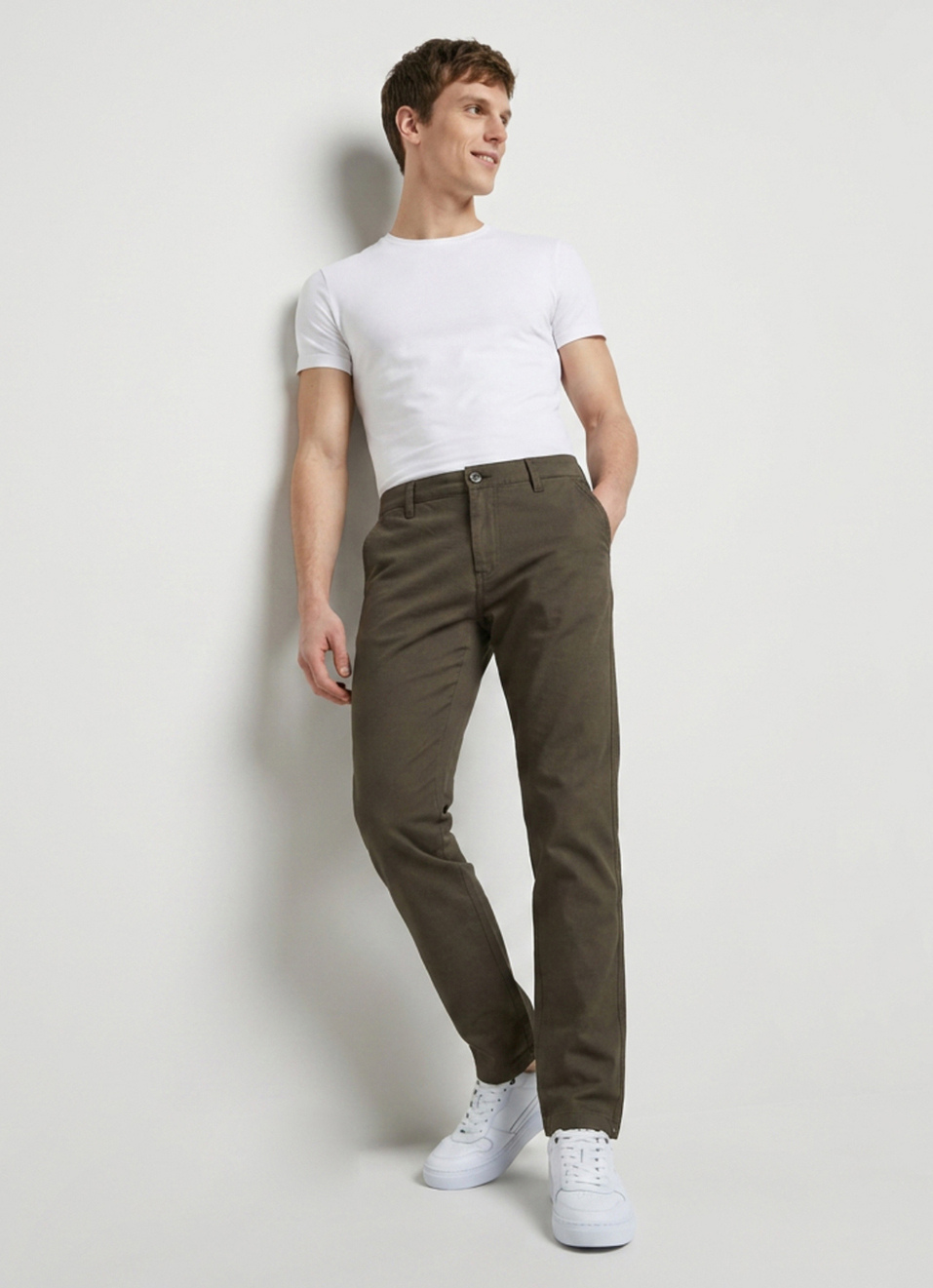 Men Olive Straight Chinos, , large image number 7