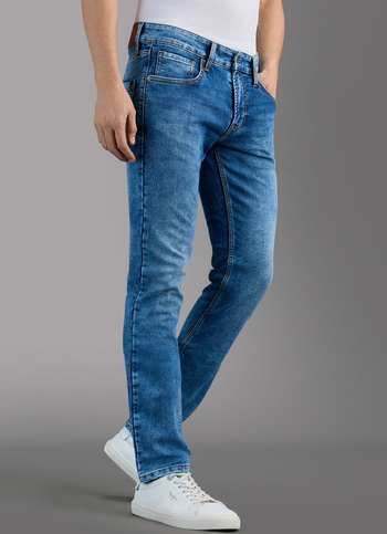 Men Blue Slim Stretchable Jeans