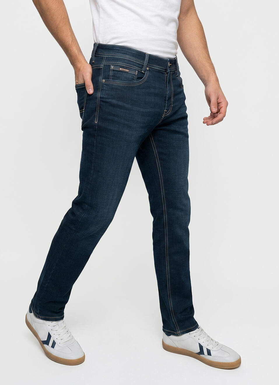 Men Black Slim Stretchable Jeans, , large image number 0