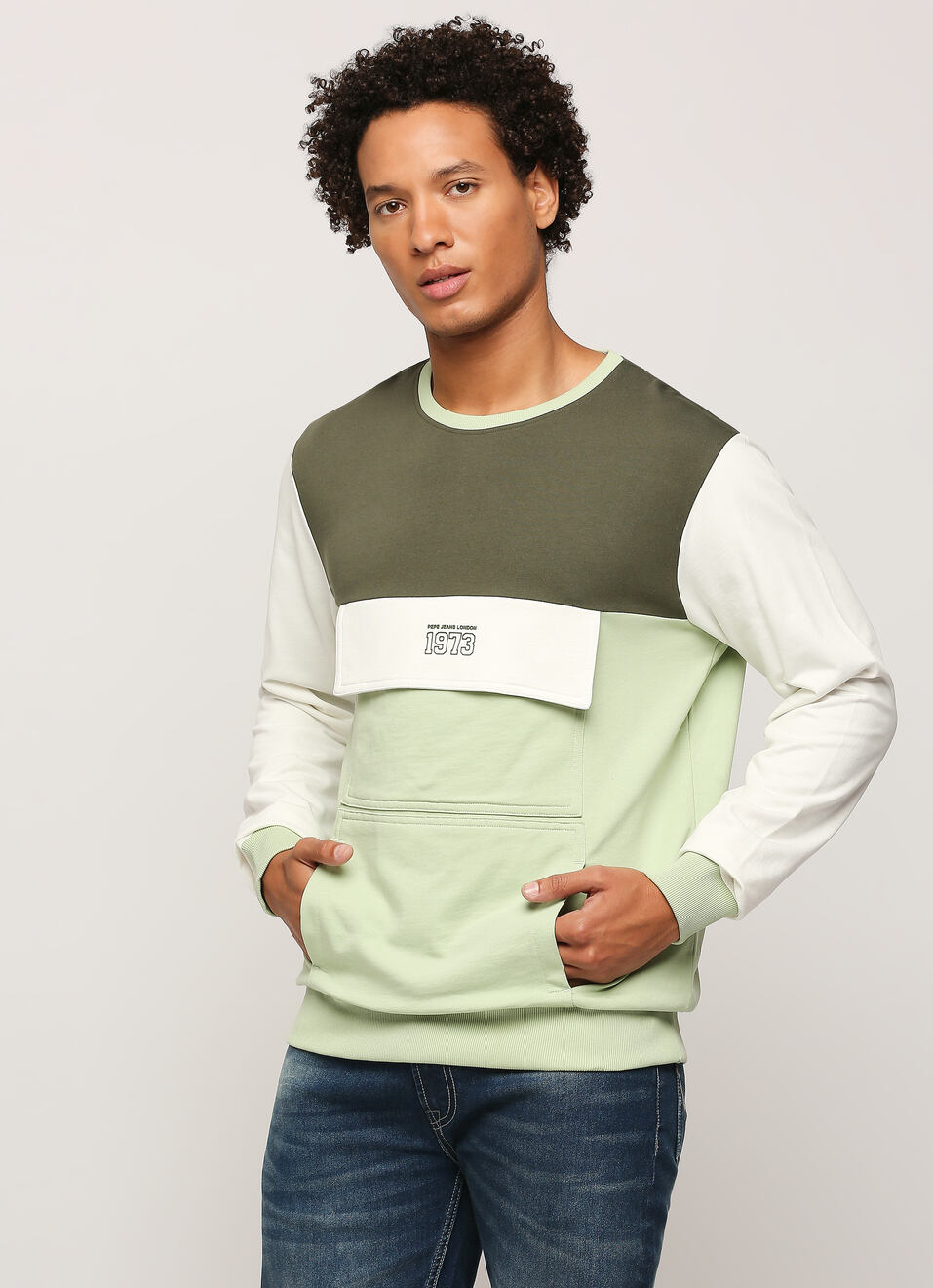 Green Colour Block Full Slevee Sweatshirt, , large image number 3