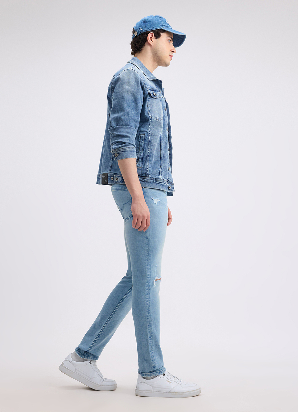Men Blue Slim Fit Mid Rise Distressed Jeans , , large image number 6