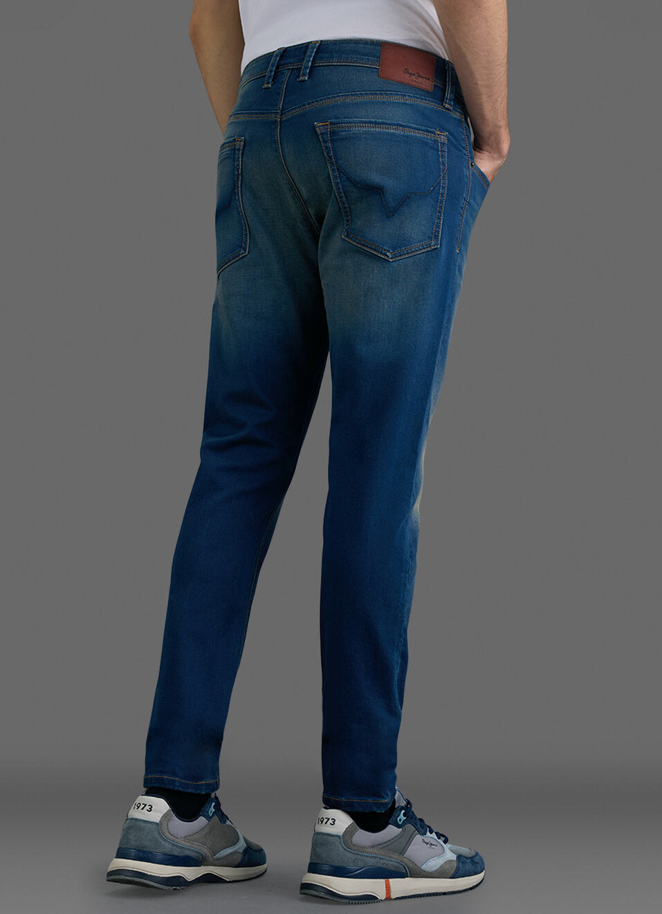 Men Blue Slim Fit Mid Rise Stretchable Jeans, , large image number 3