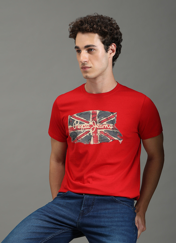 Men Red Graphic Slim Fit T-shirt