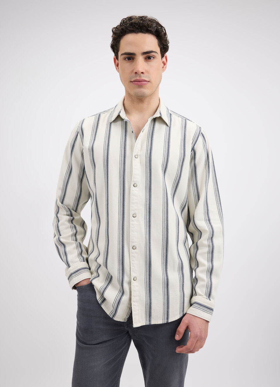 Men Off White Stripe Full Sleeve Shirt, , large image number 1