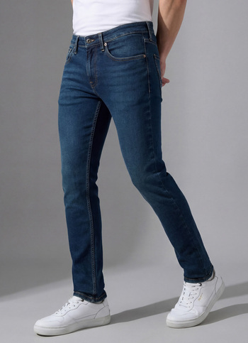 Men Blue Slim Fit Mid Rise All Climate Streachable Jeans
