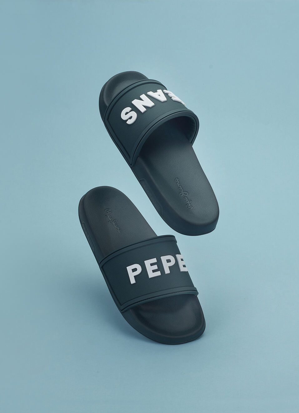 Men Green Slides With Arch Fit Footbed & Bold 3d Branding, , large image number 0