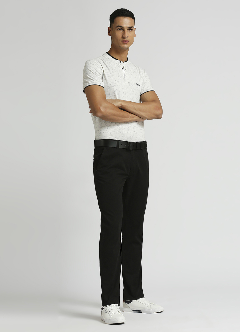 Men Black Mid Rise Stretch Chinos, , large image number 3