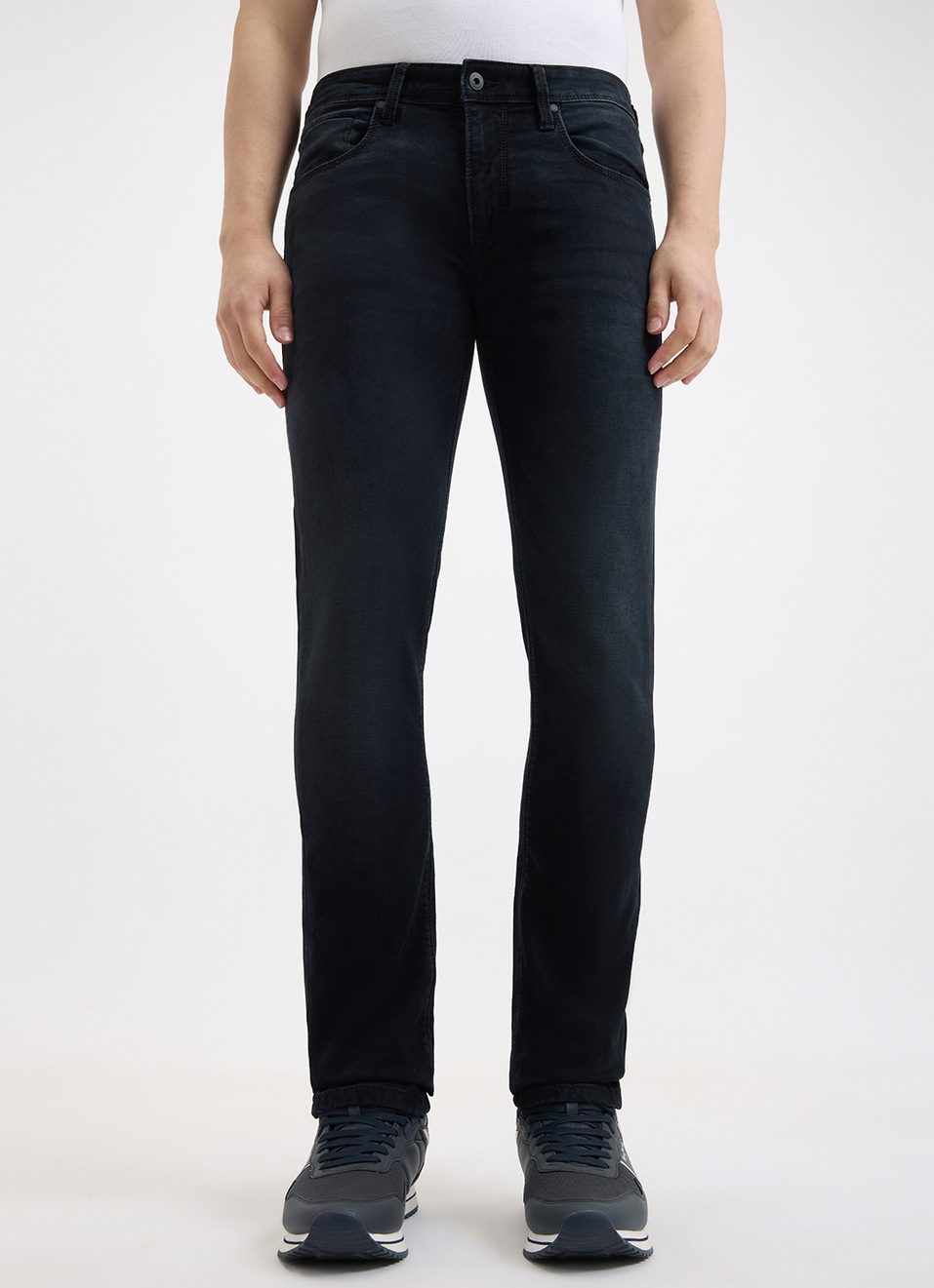Men Black Mid Rise Slim Structured Jeans, , large image number 2