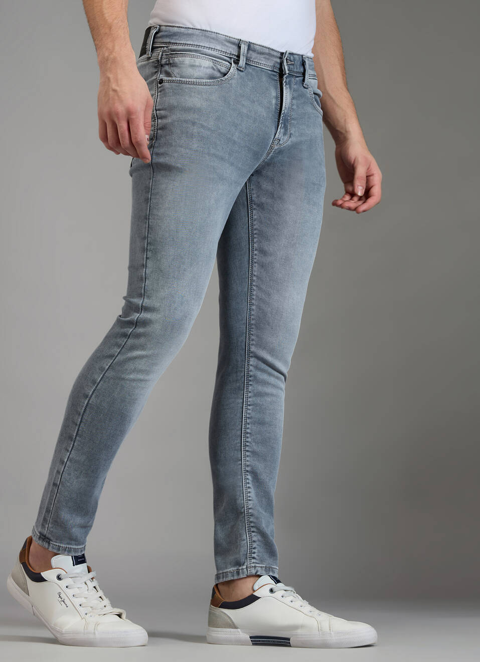 Men Grey Skinny Fit Mid Rise Stretchable Jeans, , large image number 0