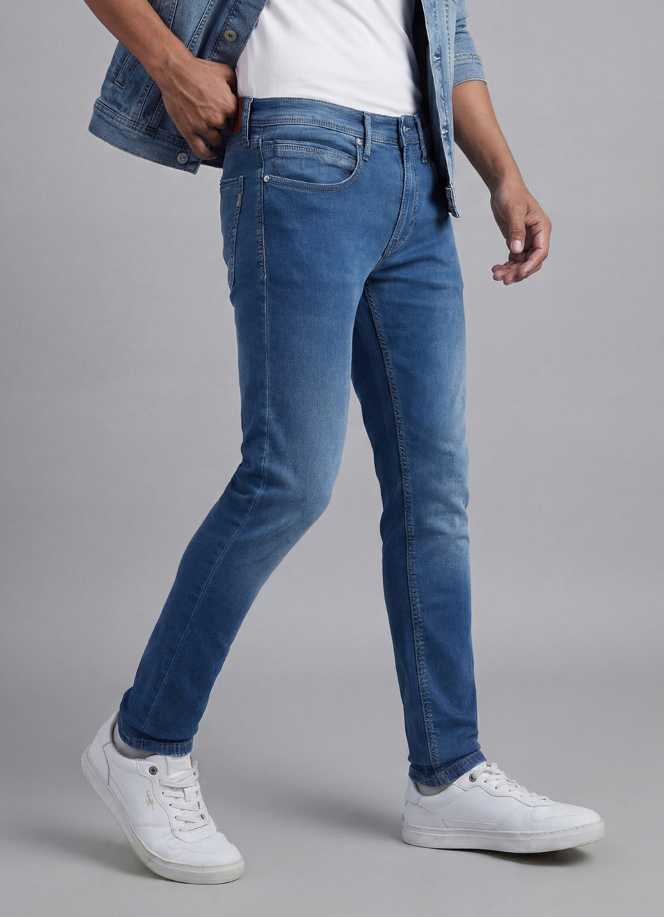 Men Blue Mid Rise Tapered Gymindigo Jogger Like Jeans, , large image number 0