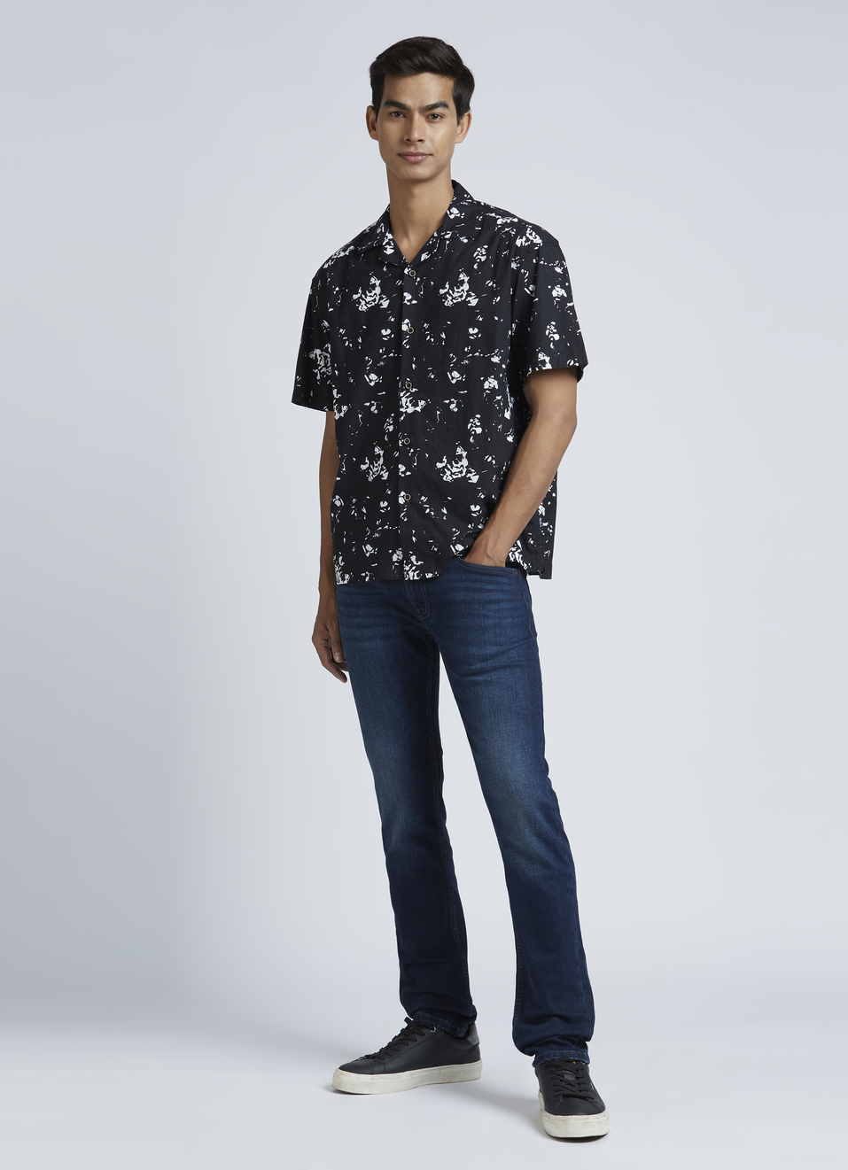 Black Abstract Print Short Sleeve Shirt, , large image number 5
