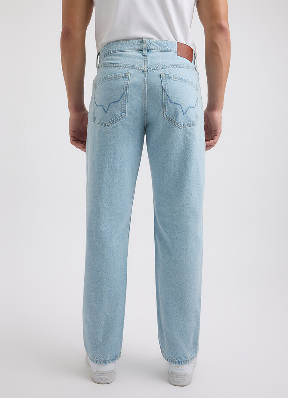 Men Blue Relaxed Barrel Fit Mid Rise Jeans , , large image number 3