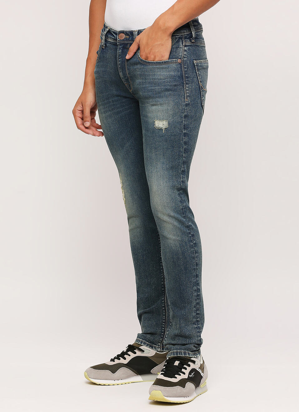 Tapered Vapour Blue Low Waist Slim Fit Jeans, , large image number 5