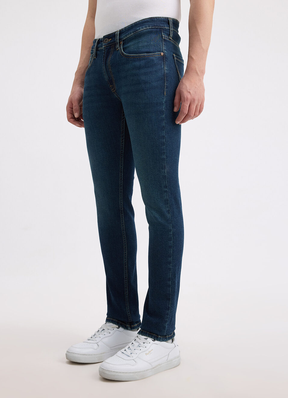 Men Blue Slim Fit Mid Rise All Climate Streachable Jeans, , large image number 6