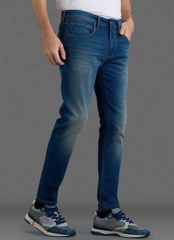 Men Blue Slim Fit Mid Rise Stretchable Jeans
