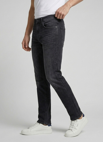 Men Black Straight Fit Mid Rise Stretchable Jeans