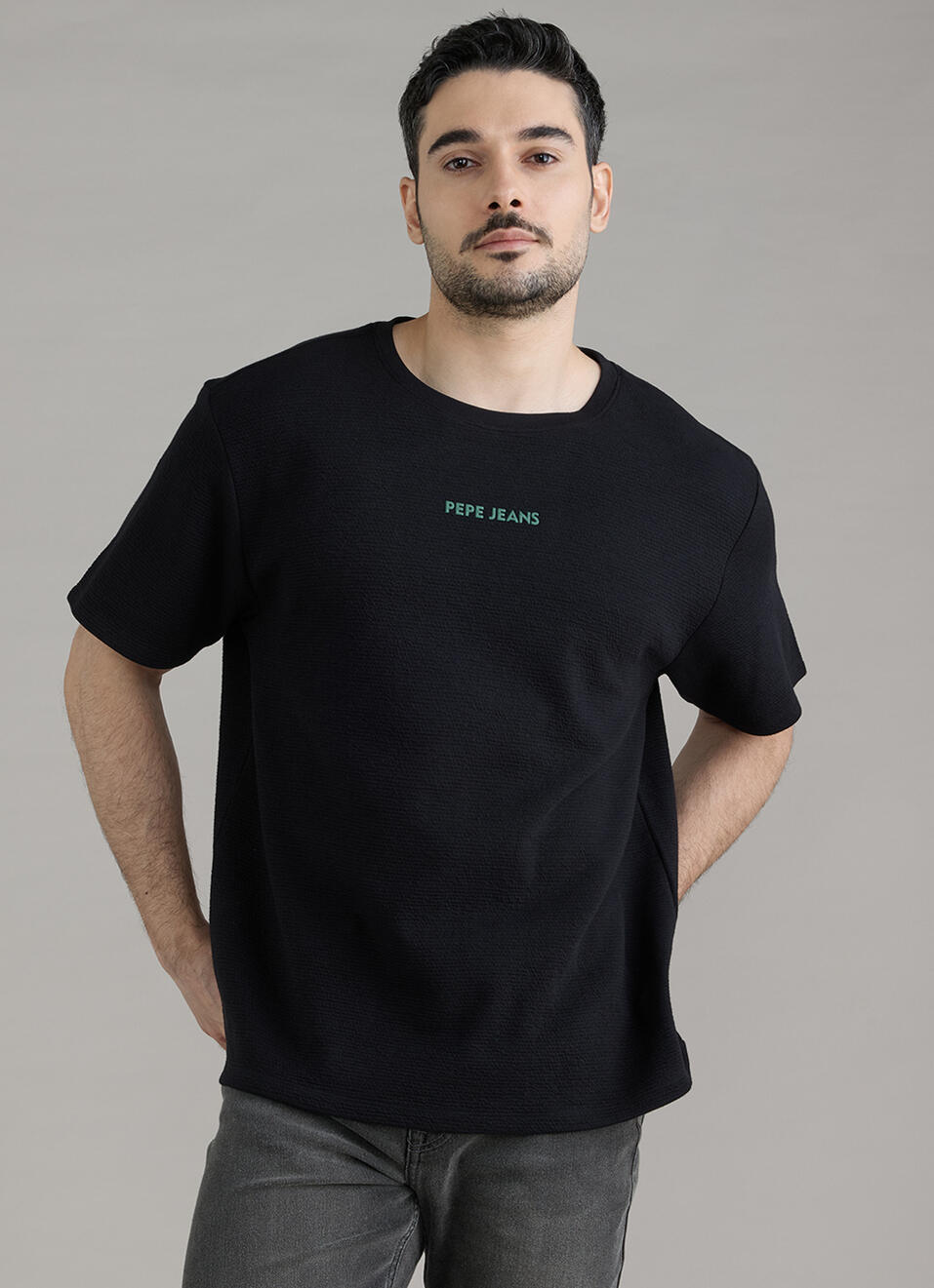 Men Black Printed Relaxed Fit Short Sleeve T-shirt, , large image number 1