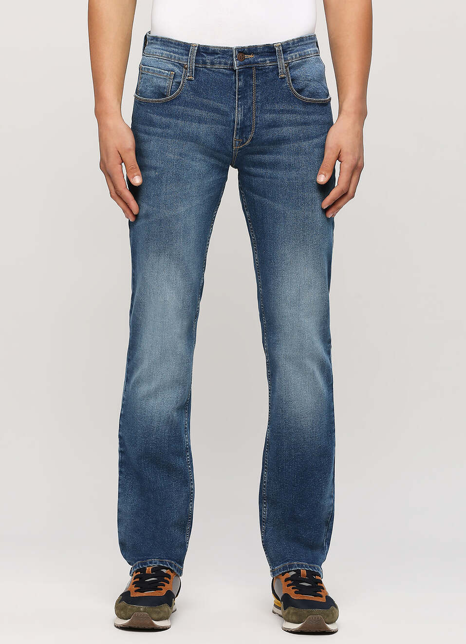 Holborne Light Blue Mid Rise Straight Fit Jeans, , large image number 2