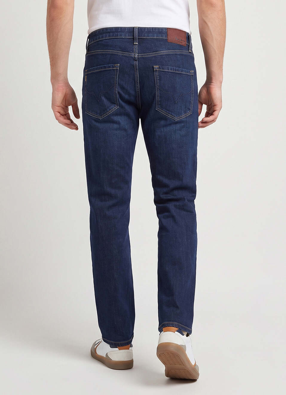 Men Blue Relaxed Straight Fit Mid Rise Stretchable Jeans, , large image number 3
