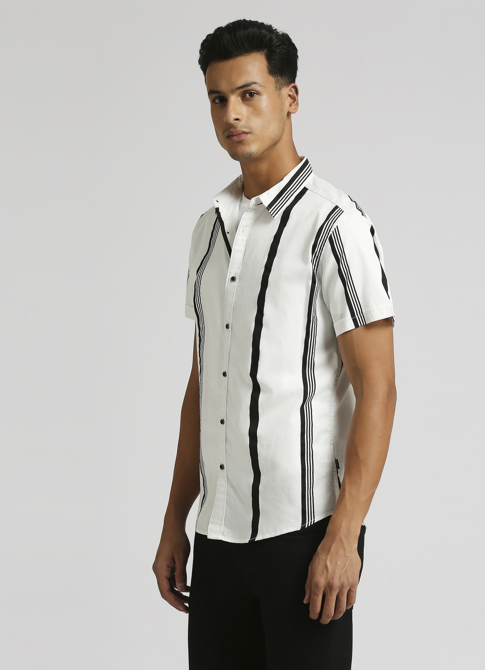 White Narrow Stripes Twill Short Sleeve Shirt, , large image number 3