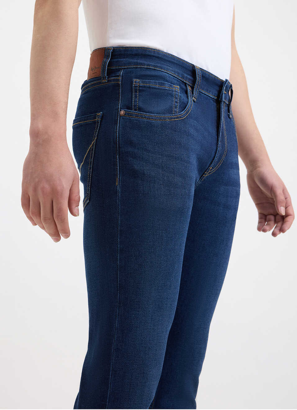 Men Blue Slim Fit Mid Rise All Climate Streachable Jeans, , large image number 4