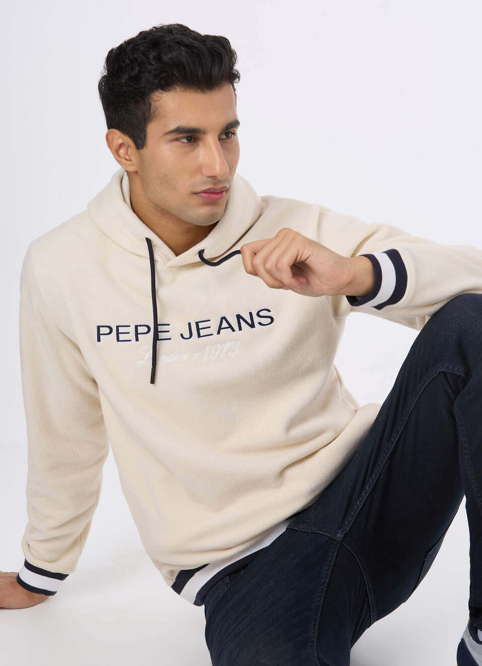 Men White Full Sleeve Hoodie Sweatshirt, , large image number 0