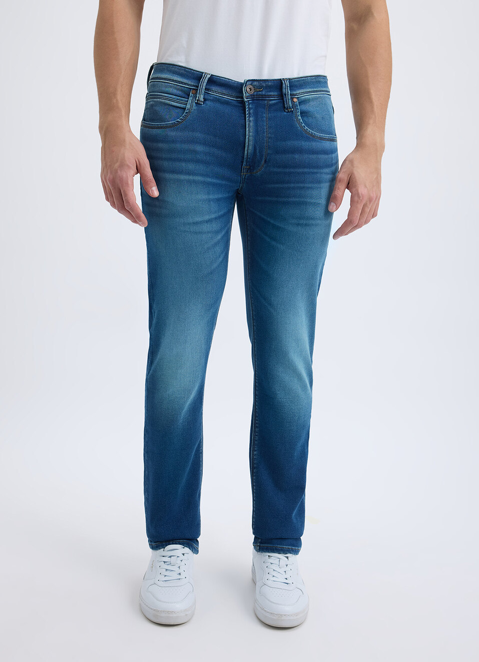 Men Green Mid Rise Slim Gymindigo Jogger Like Jeans, , large image number 2