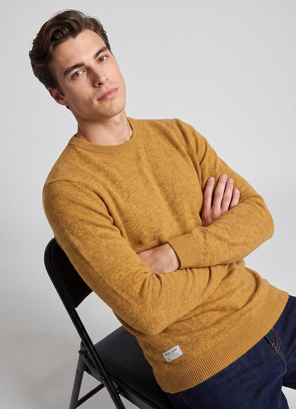 Men Yellow Solid Regular Fit Crew Neck Sweater, , large image number 0
