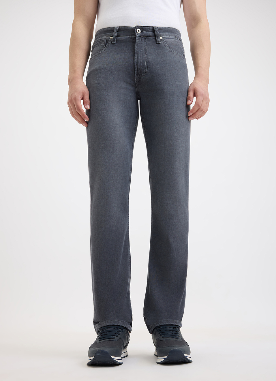Men Grey Straight Fit Mid Rise Jeans , , large image number 2