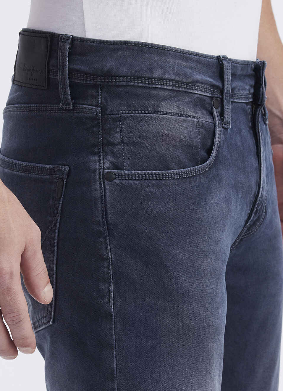 Men Grey Mid Rise Slim Structured Jeans, , large image number 4