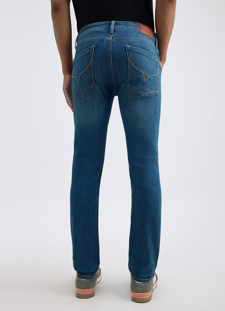 Men Blue Slim Fit Mid Rise All-climate Stretchable Jeans, , large image number 3