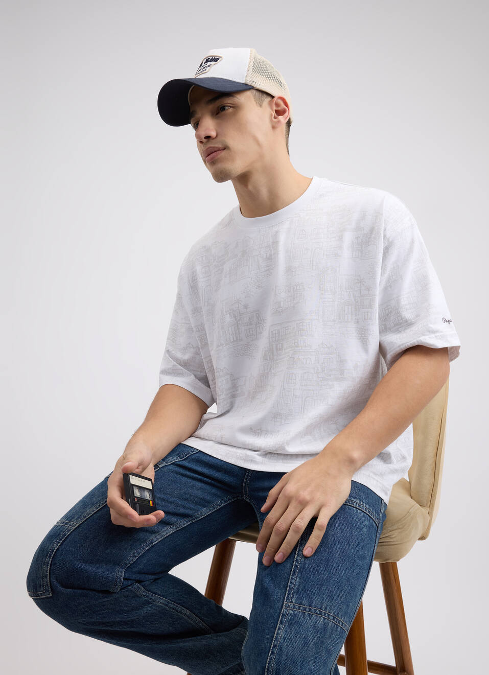 Men White Graphic Print Short Sleeve Oversized T-shirt, , large image number 0