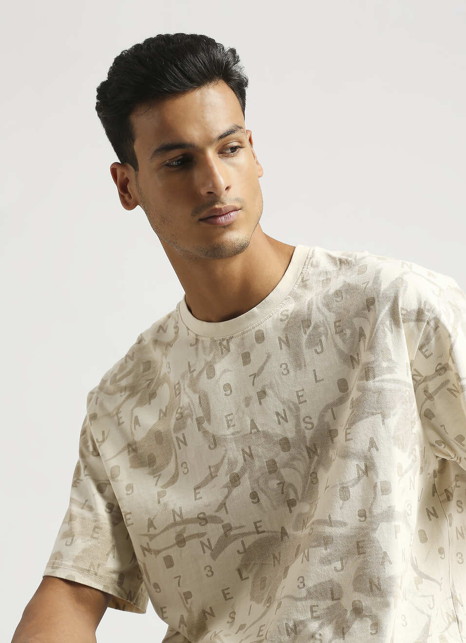 Ivory Oversized Abstract Print Typographic Short Sleeve T-shirt, , large image number 3